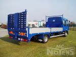 open opbouw met zijborden en ramp